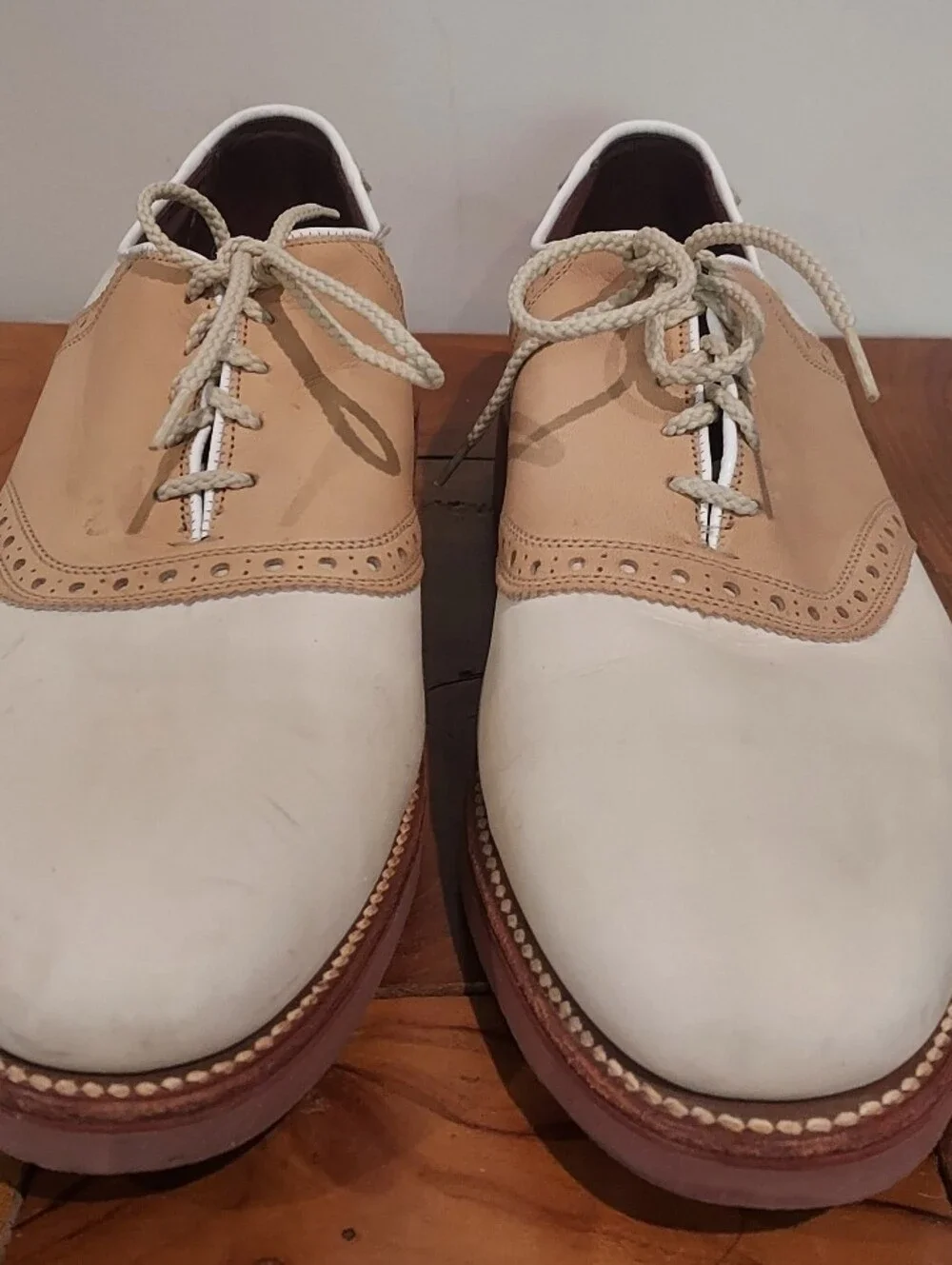 Allen Edmonds Saddle Oxford Dress Shoes Ivory Tan Leather Vibram Soles Size 10